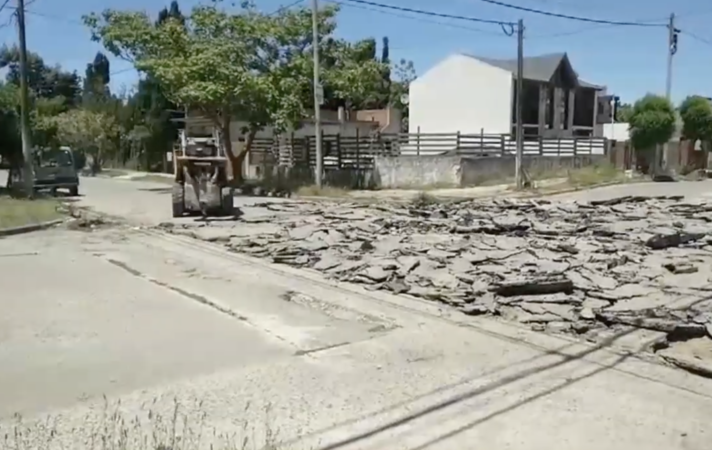 OBRAS DE REPAVIMENTACIÓN, ILUMINACIÓN, DESAGÜES Y EMBELLECIMIENTO DE LA AV. COSTANERA EN SAN CLEMENTE DEL TUYÚ